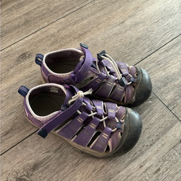 Keens sandals - Picture 1 of 2